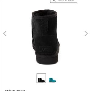 Classic mini Ugg boots black